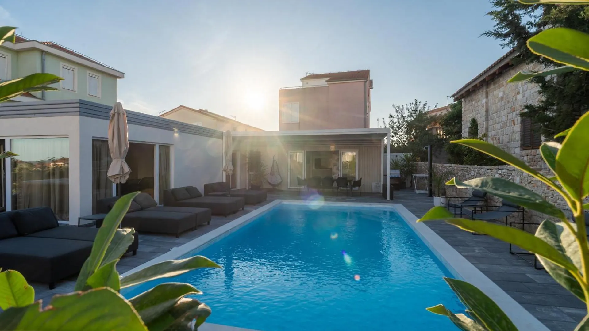 My Dalmatia - Villa Amarilis With Private Swimming Pool And Jacuzzi Pakoštane Vakantiehuis